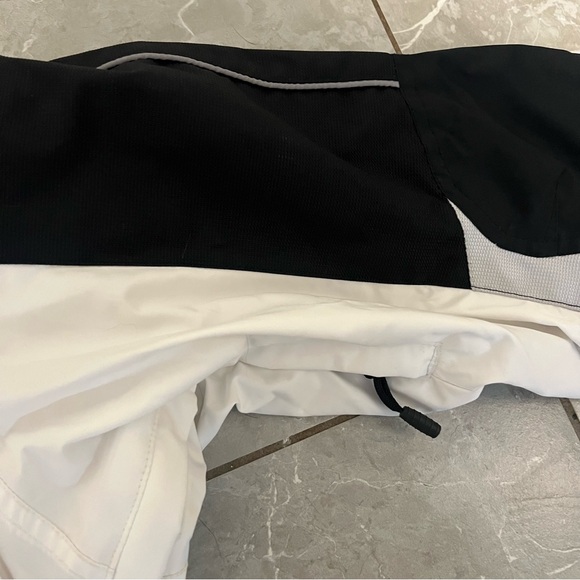 Obermeyer Womens Black/White Full Body Waterproof Ski Suit- Size 10 (Read) - Picture 7 of 13